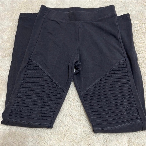 Bundle of 2 Pairs of XS Ribbed Leggings - Picture 5 of 7